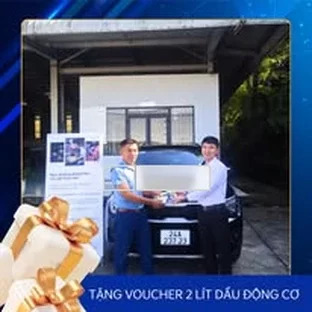 Kia Lào Cai - Khách hàng nhận xe sau khi hoàn tất thủ tục.
