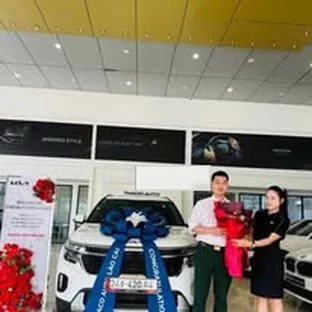 Kia Lào Cai - Tư vấn phiên bản và màu xe tại Bảo Thắng.