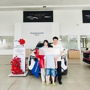 Kia Lào Cai - Hoạt động hỗ trợ khách chọn xe tại TP Lào Cai.